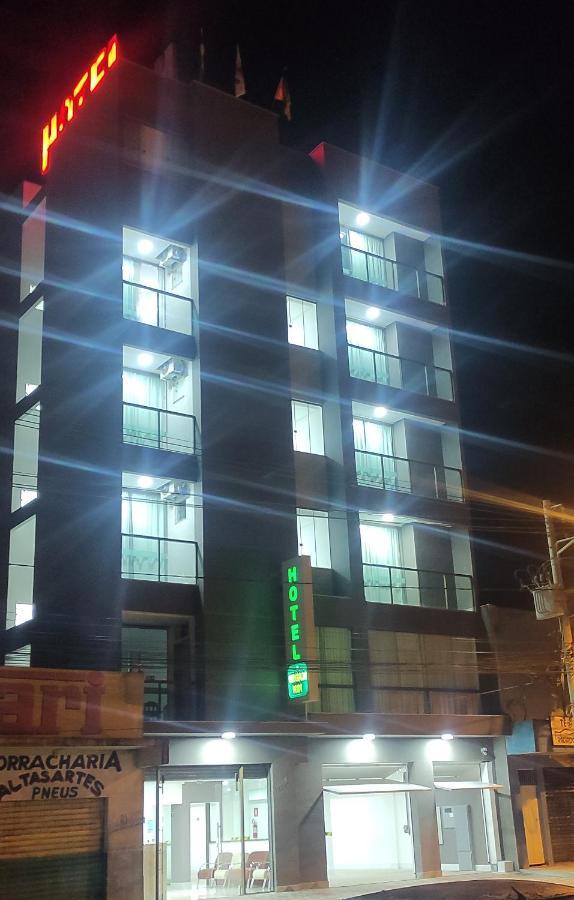 Hotel Esmeralda Verde เตออฟิลู โอโตนี ภายนอก รูปภาพ