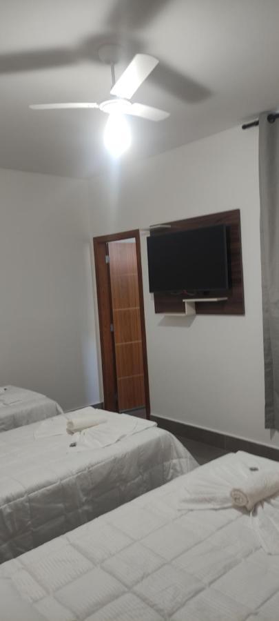 Hotel Esmeralda Verde เตออฟิลู โอโตนี ภายนอก รูปภาพ