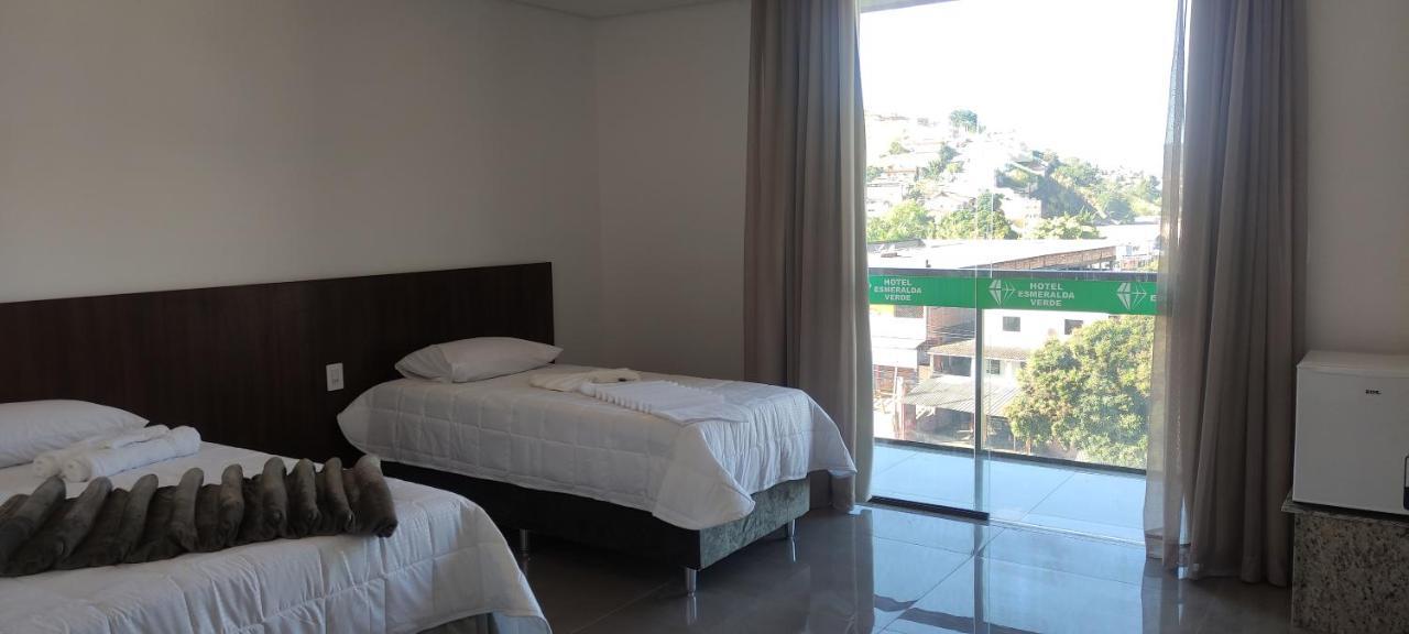 Hotel Esmeralda Verde เตออฟิลู โอโตนี ภายนอก รูปภาพ