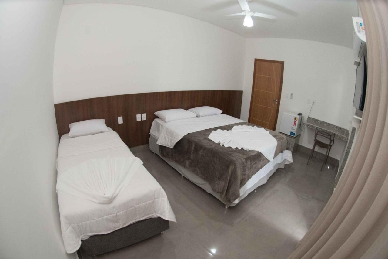 Hotel Esmeralda Verde เตออฟิลู โอโตนี ภายนอก รูปภาพ