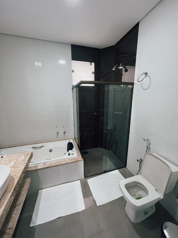 Hotel Esmeralda Verde เตออฟิลู โอโตนี ภายนอก รูปภาพ